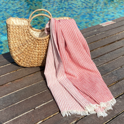 Hamamdoek saunadoek
Breton 
Dark Red